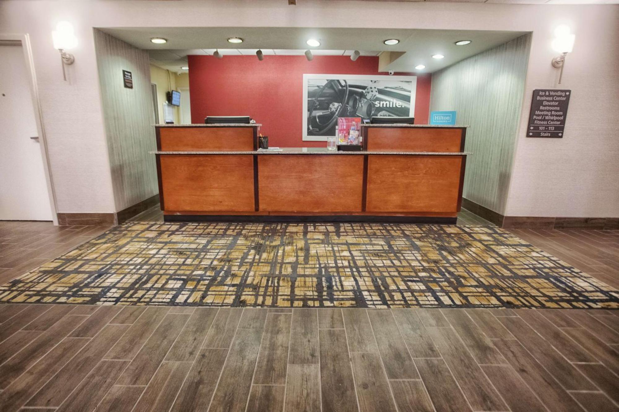 Hampton Inn Marion Esterno foto