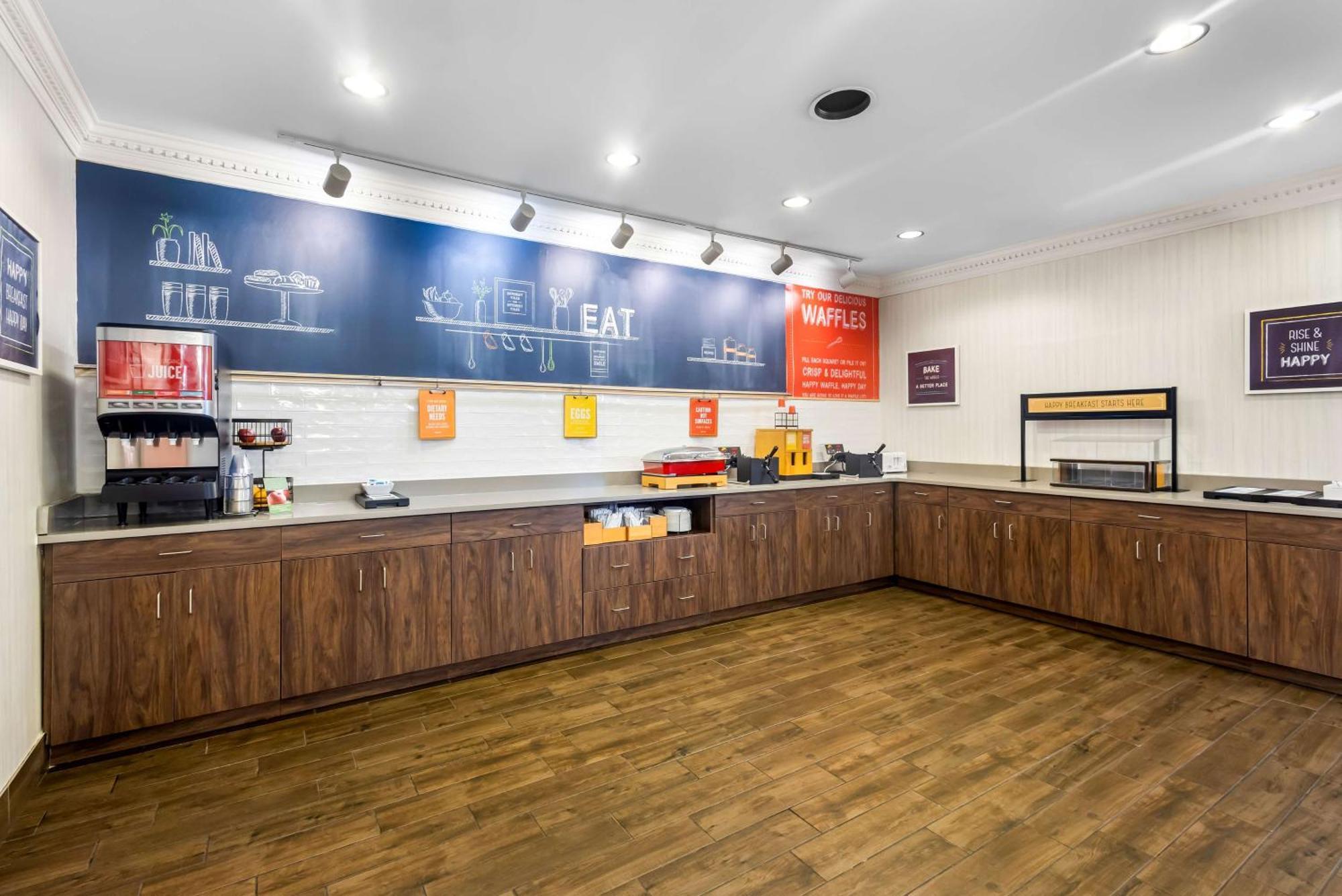 Hampton Inn Marion Esterno foto