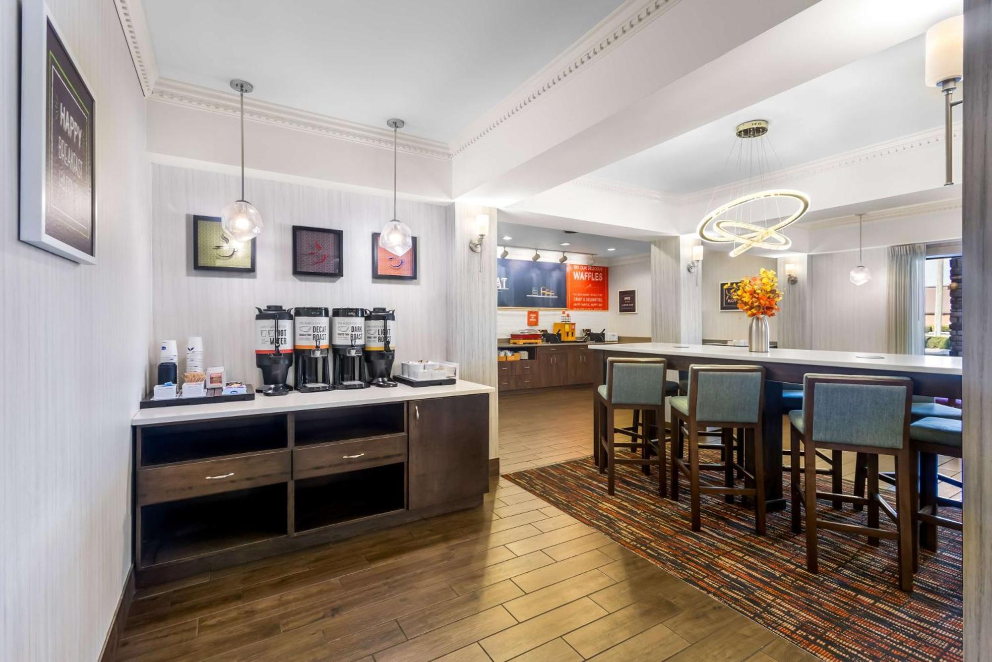 Hampton Inn Marion Esterno foto